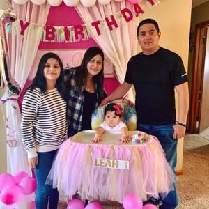 Meet your Posher, Melanie cole